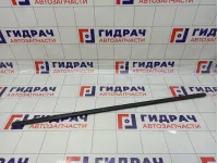 Накладка стекла переднего левого Nissan Primera (P12) 80821-AU000