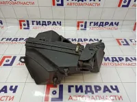 Корпус воздушного фильтра Nissan Primera (P12) 16500-6N203