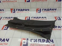 Решетка стеклоочистителя левая Nissan Primera (P12) 66863-AU000