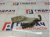 Петля капота правая Nissan Primera (P12) 65400-AU000