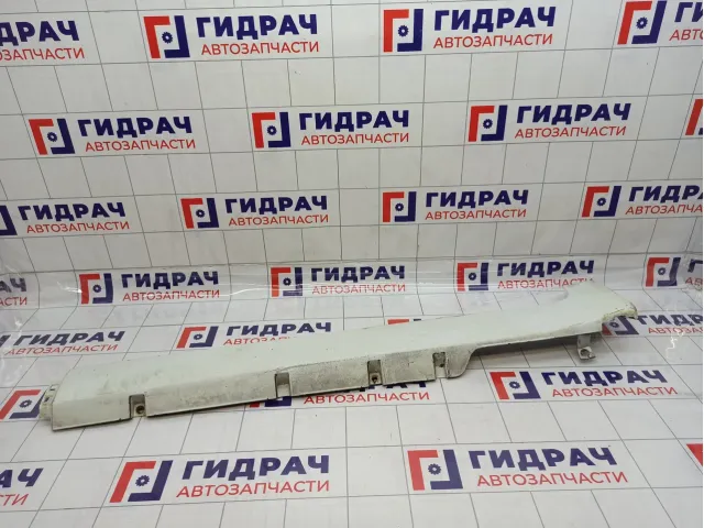 Накладка порога наружная передняя правая Nissan Primera (P12) 76852-AU008