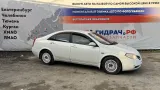 Решетка вентиляционная Nissan Primera (P12) 76805-4M400