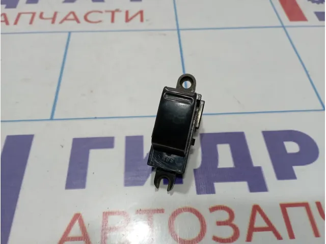 Кнопка стеклоподъемника Nissan Primera (P12) 25411-AV600