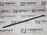 Накладка стекла переднего левого Nissan Primera (P12) 80821-AV600