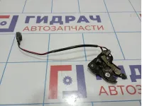 Замок багажника Nissan Primera (P12) 84630-AV600