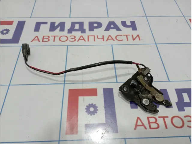 Замок багажника Nissan Primera (P12) 84630-AV600