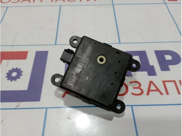 Моторчик заслонки отопителя Nissan Primera (P12) 27732-AV600