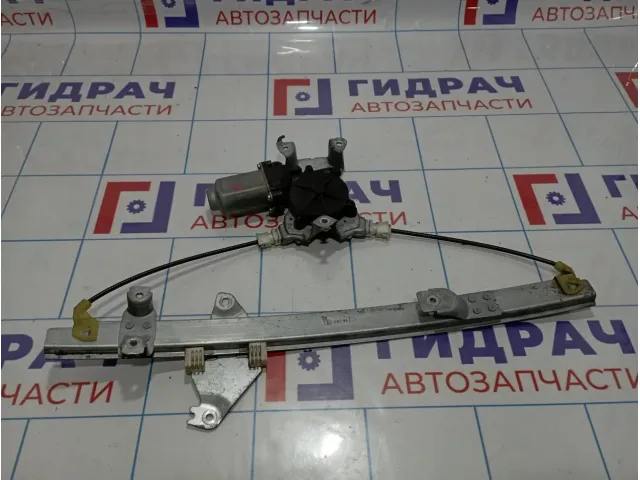 Стеклоподъемник электрический задний левый Nissan Primera (P12) 82701-AV610
