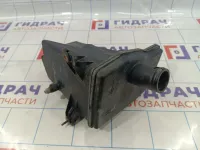 Резонатор воздушного фильтра Nissan Primera (P12) 16585-AU000