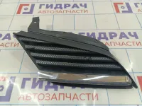 Решетка радиатора правая Nissan Primera (P12) 62320-AU300