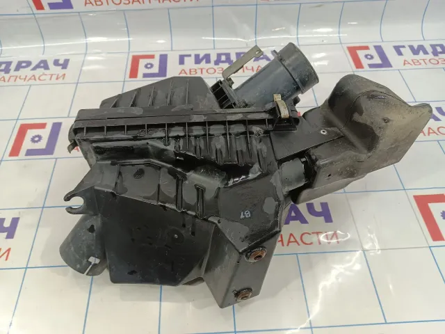 Корпус воздушного фильтра Nissan Primera (P12) 16500-BM70A