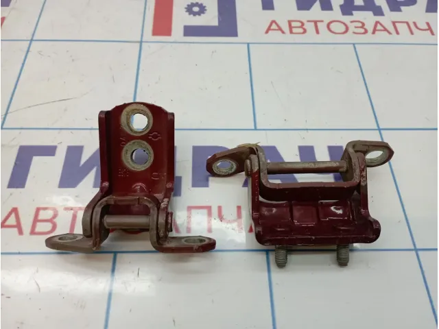 Петли двери задней левой Nissan Primera (P12)