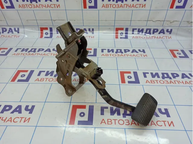 Педаль тормоза Nissan Primera (P12) 46501-AV610