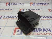Бардачок Nissan Primera (P12) 68475-BA000