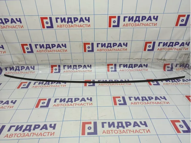 Молдинг крыши правый Nissan Primera (P12) 73852-AV600
