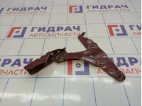 Петля крышки багажника левая Nissan Primera (P12) 84401-AV630