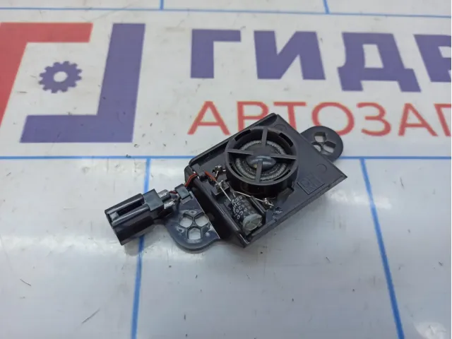 Динамик правый Nissan Primera (P12) 28148-AV700