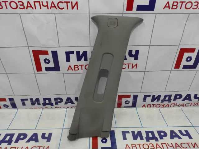 Обшивка стойки средней верхняя правая Nissan Primera (P12) 76913-AV700