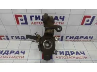 Кулак поворотный передний левый Nissan Primera (P12) 40011-AU000
