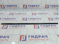 Накладка стекла переднего левого Nissan Primera (P12) 80821-AV600