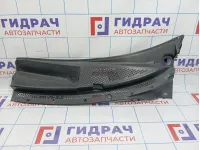 Решетка стеклоочистителя левая Nissan Primera (P12) 66863-AU315
