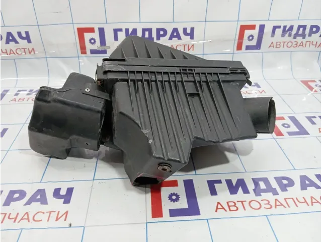 Корпус воздушного фильтра Nissan Primera (P12) 16500-BM702