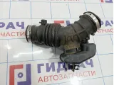 Патрубок воздушного фильтра Nissan Primera (P12) 16578-AU000
