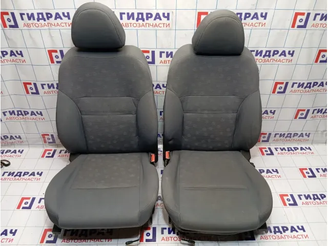 Комплект сидений Nissan Primera (P12)