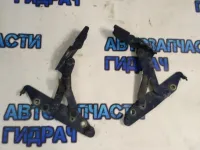 Петля крышки багажника шт Nissan Primera P12
