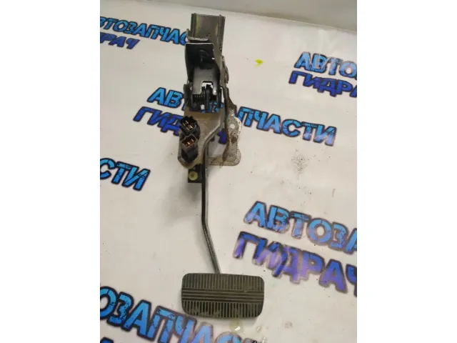 Педаль тормоза Nissan Primera P12E 46501AV61B Отличное состояние.
