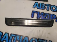 Накладка порога задняя правая Nissan Primera P12E 769B2AV710 Отличное состояние.