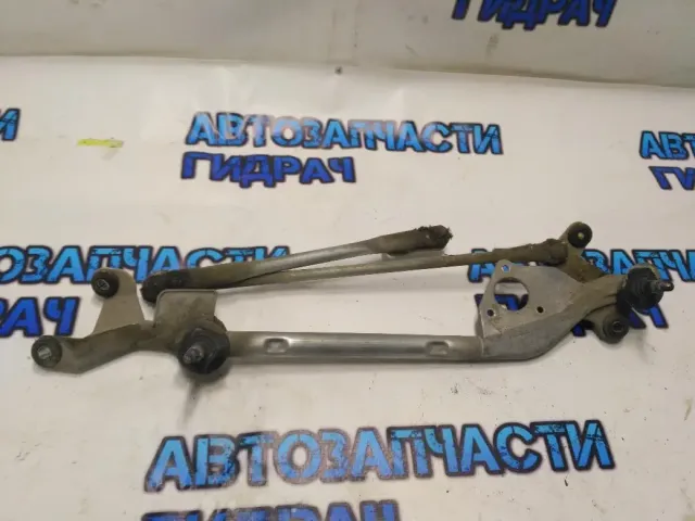 Трапеция стеклоочистителей Nissan Primera P12E 28800AU31A Отличное состояние.
