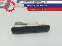 Кнопка открывания багажника Nissan Primera P12 90602-AV710.