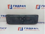 Накладка крышки багажника Nissan Primera P12 84810-AU300. Под номер.