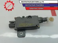 Активатор замка багажника Nissan Primera P12 84680-AV600.