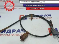 Трос стояночного тормоза Nissan Primera P12 .