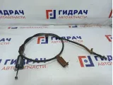 Трос стояночного тормоза Nissan Primera P12 .