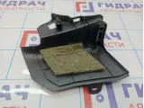 Накладка порога внутренняя передняя правая Nissan Primera (P12) 66900-AV600. Царапины.