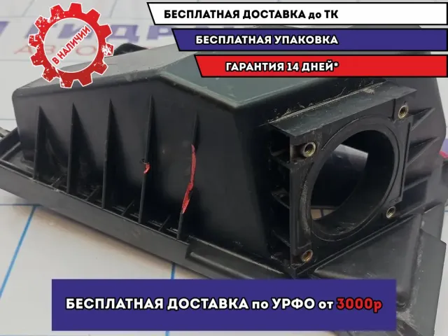 Крышка воздушного фильтра Nissan Primera (P12) 16526-BM700. Дефекты.