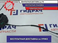 Замок двери передней правой Nissan Primera (P12) 80500BA20A.