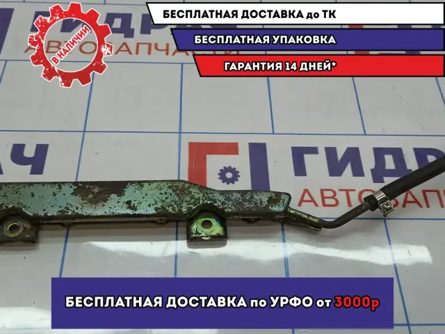 Рейка топливная (рампа) Nissan Primera (P12) 17520AU305.