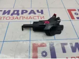 Форсунка омывателя фары правая Nissan Qashqai (J10) 28611-JD000. Дефект.