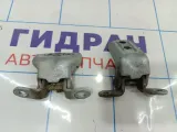 Петли двери передней правой Nissan Qashqai (J10) . Комплект.