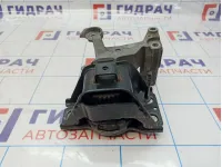 Опора двигателя правая Nissan Qashqai (J10) 11210-JD200.