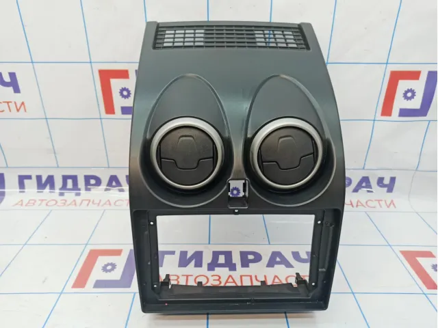 Накладка на торпедо центральная Nissan Qashqai (J10) 68260-JD92A.