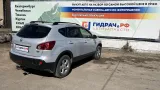 Накладка порога внутренняя задняя правая Nissan Qashqai (J10) 769B6-JD000. Царапины.
