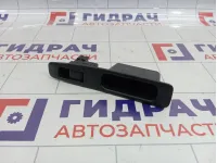 Кнопка стеклоподъемника задняя правая Nissan Qashqai (J10) 25411-JD000
