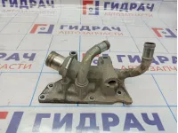 Фланец двигателя системы охлаждения Nissan Qashqai (J10) 11060-BC20A.