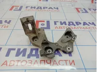 Кронштейн генератора Nissan Qashqai (J10) 11710-EE90C.