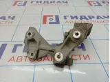 Кронштейн генератора Nissan Qashqai (J10) 11710-EE90C.